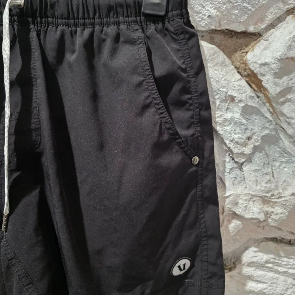 Vuori Kore Shorts Mens 7” Black Lined Gym Athletic Outdoor V302 Small